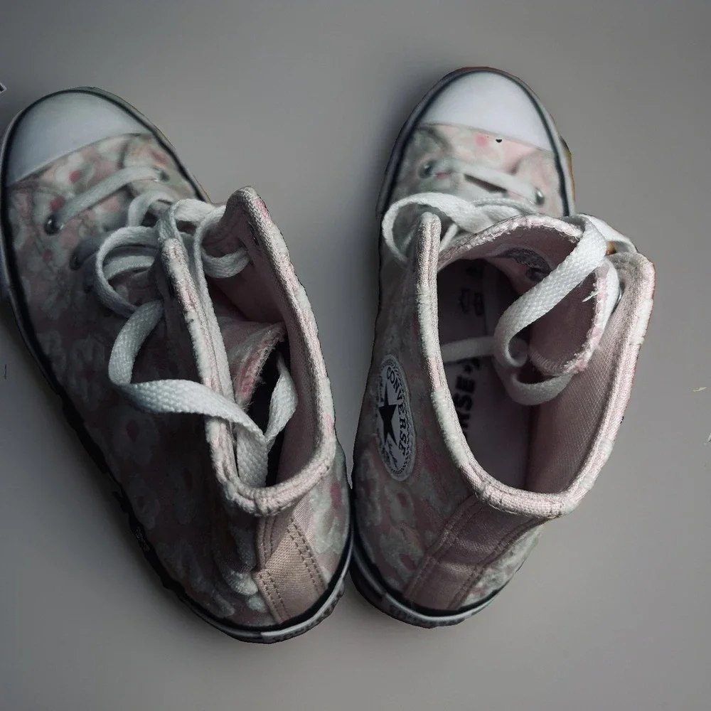 Converse Chuck Taylor All Star Platform Pink Floral High Tops 4Y or Women's Sz 6